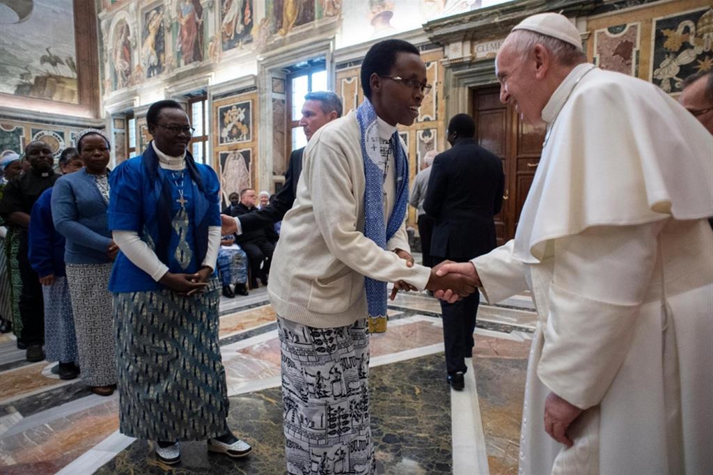 Papa Francesco riceve in udienza i Missionari d'Africa (Padri Bianchi)  e le Suore Missionarie di Nostra Signora d'Africa (Suore Bianche), Città del Vaticano, 8 Febbraio 2019