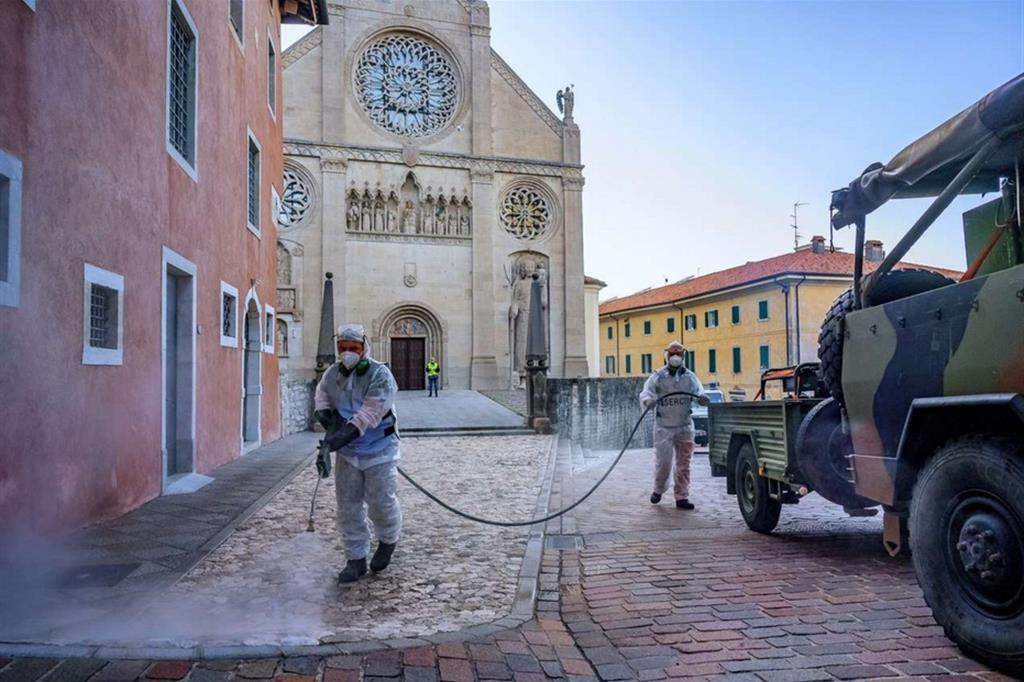 A Roma Esercito e Campidoglio in campo per la sanificazione delle chiese 