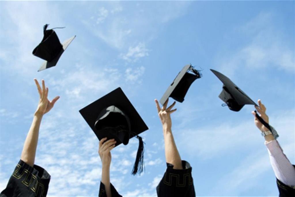 Stimati in 1,8 milioni gli inserimenti di laureati e diplomati in cinque anni