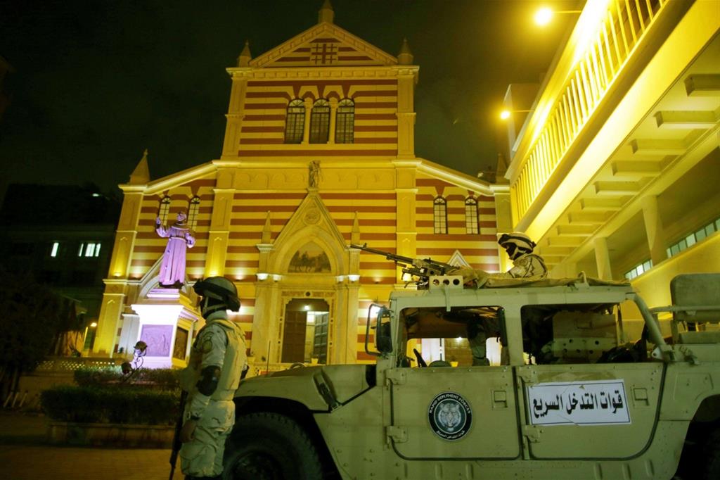 Una chiesa in Egitto presidiata dall'esercito