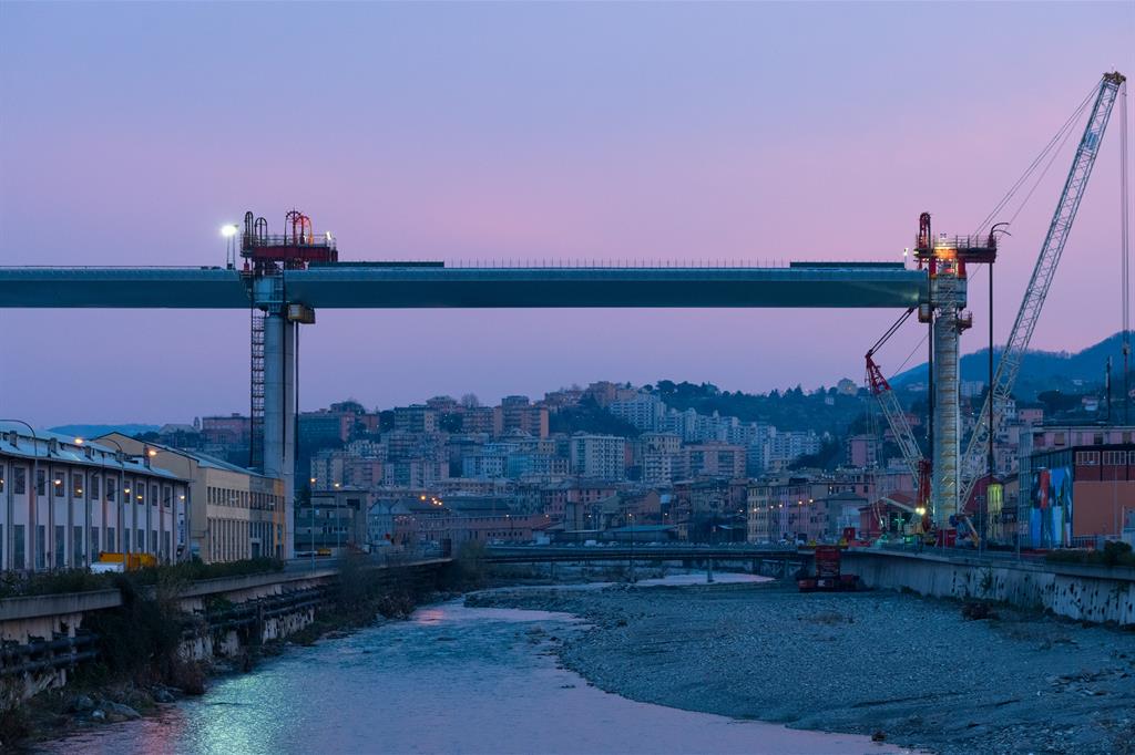 Il nuovo ponte di Genova prende forma