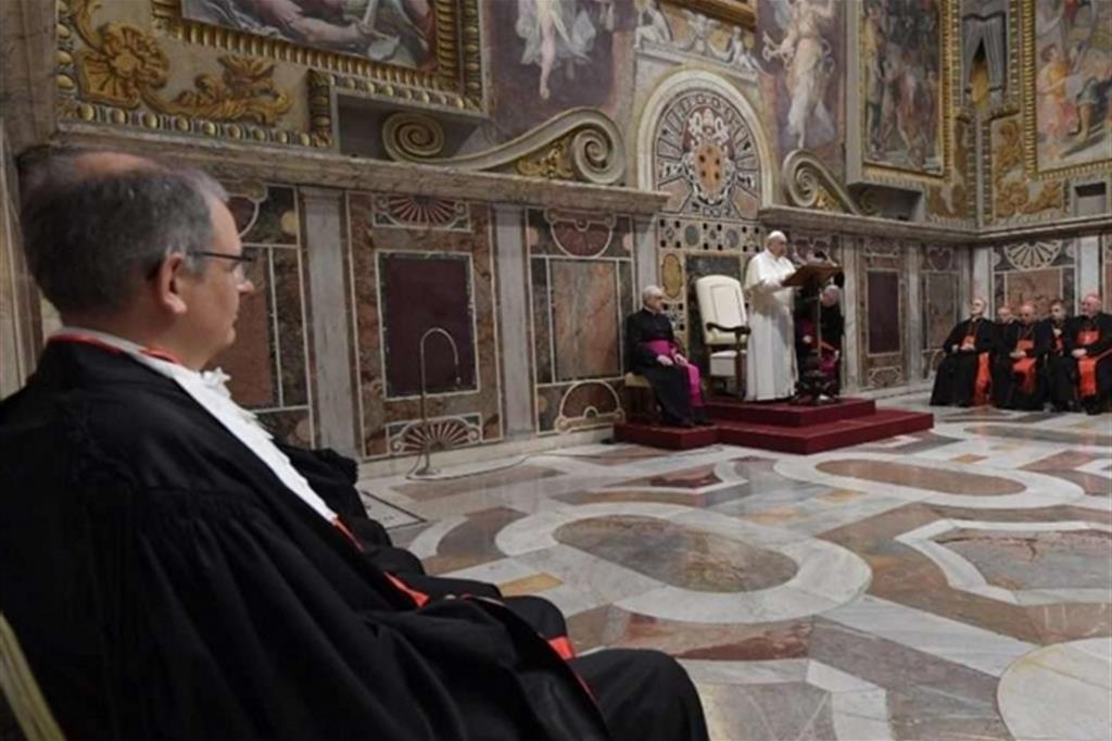 Il Papa: perseguire la via della giustizia