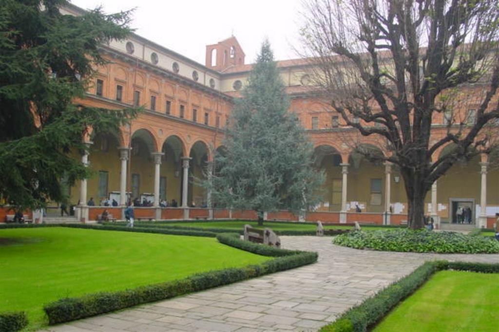 Un chiostro dell'Università Cattolica di Milano