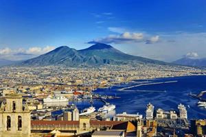 Napoli, il welfare della camorra