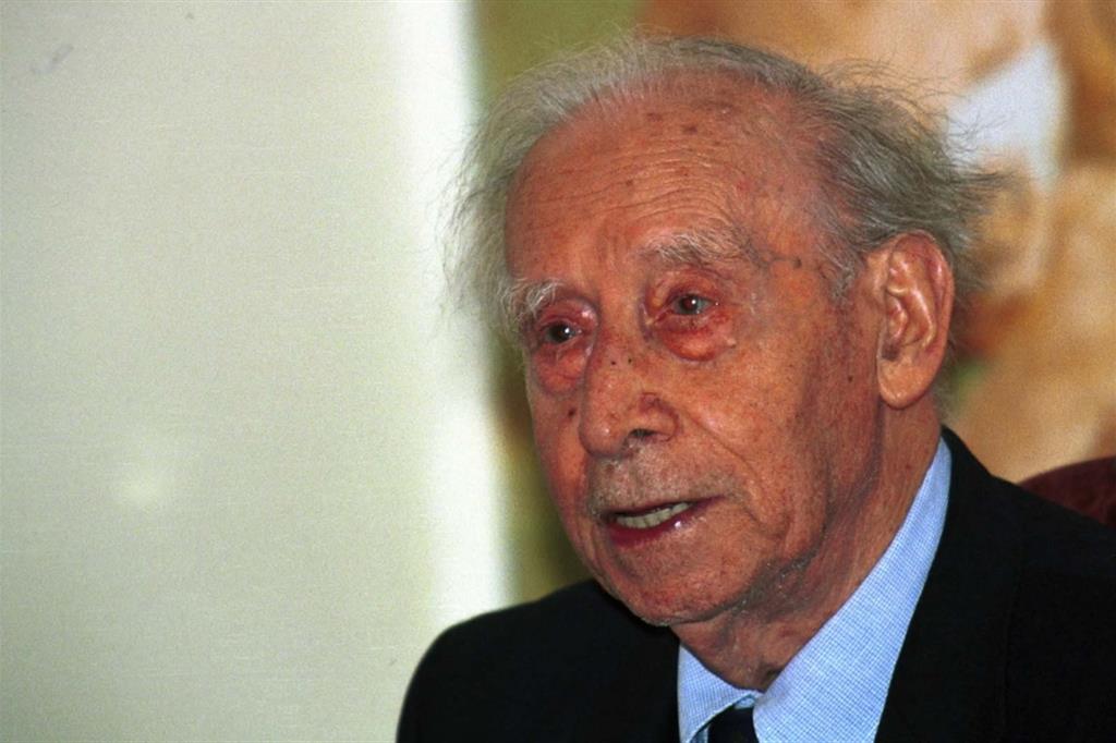 Il poeta Mario Luzi (Castello, Firenze, 20 ottobre 1914 – Firenze, 28 febbraio 2005)