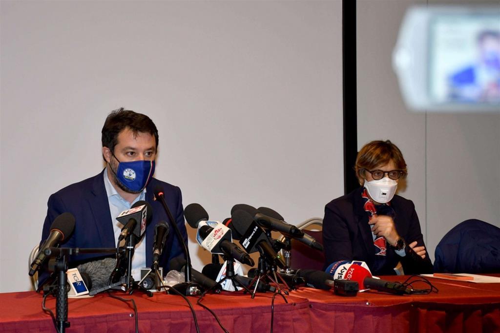 Matteo Salvini in conferenza stampa a Catania dopo la seconda udienza preliminare per la vicenda della nave Gregoretti