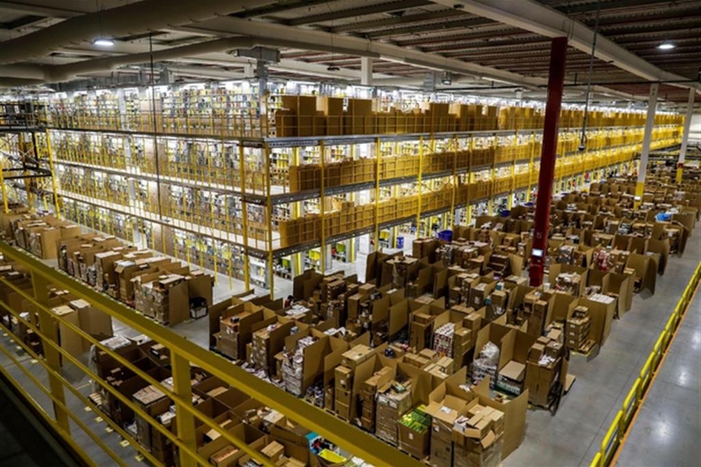 Il centro di distribuzione Amazon di Madrid