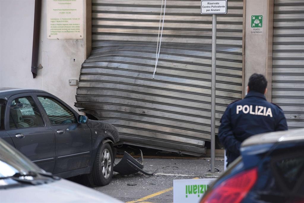 L'attentato al centro anziani di Foggia
