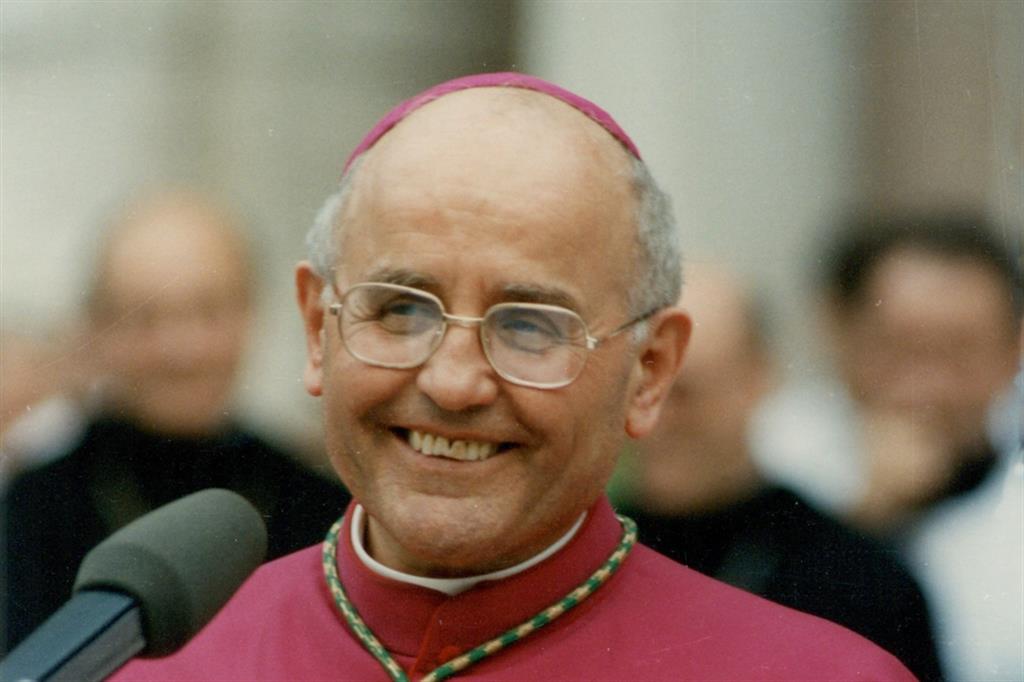 Il vescovo emerito Giovanni Paolo Gibertini in una foto di archivio
