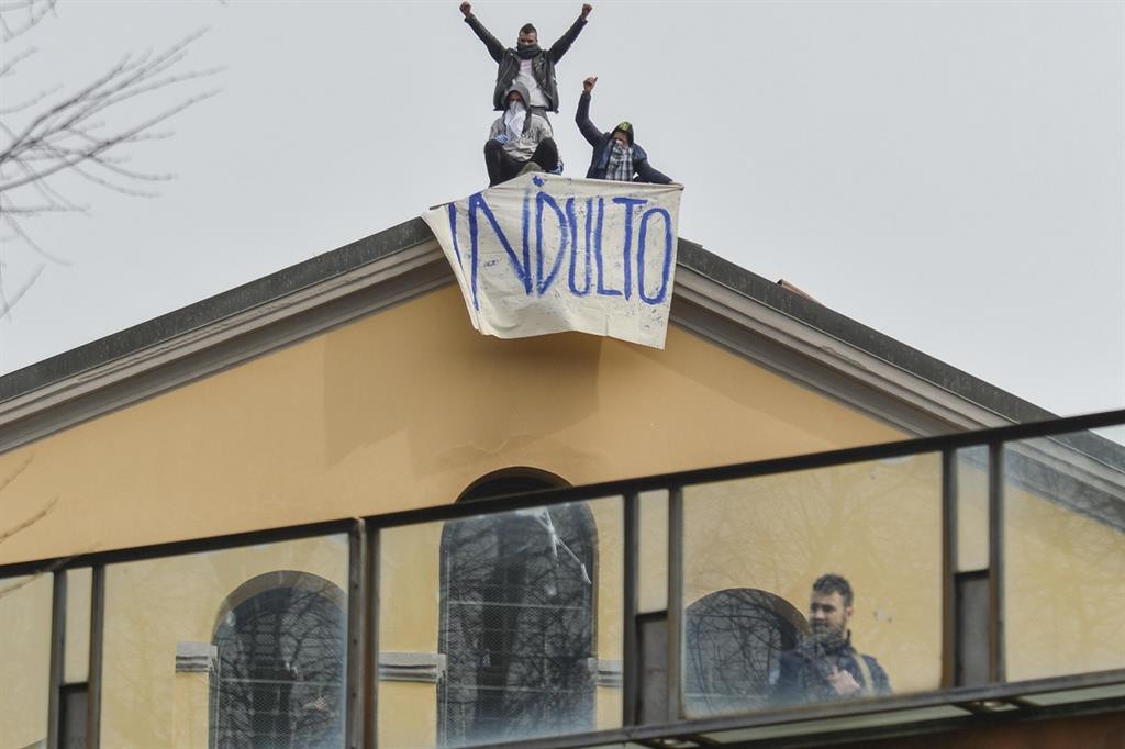 Un momento della protesta a San Vittore