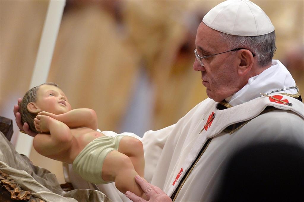 Papa Francesco nella celebrazione della Messa di Natale nel 2013