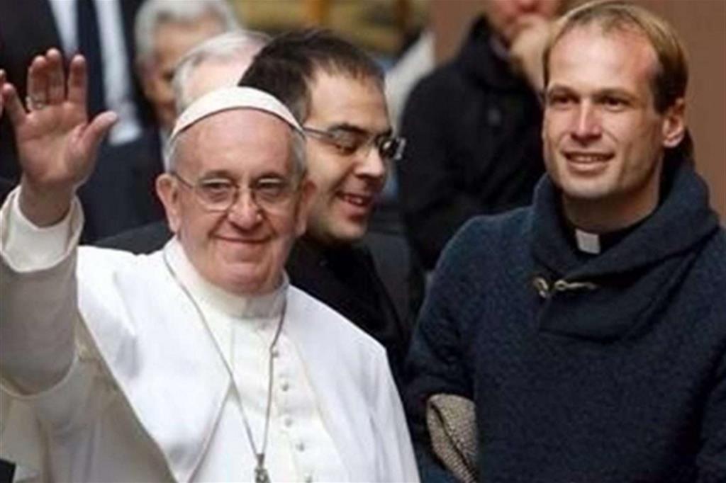 Padre Gonzalo Aemilius assieme al Papa
