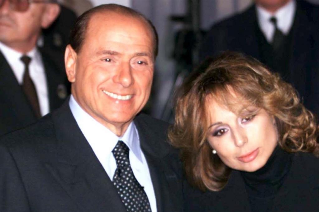 Silvio Berlusconi con la figlia Marina in una foto del 2013