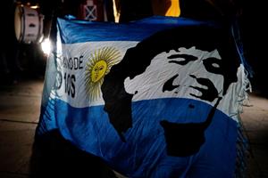 Fratelli napoletani e argentini grazie per esservi ribellati alla morte