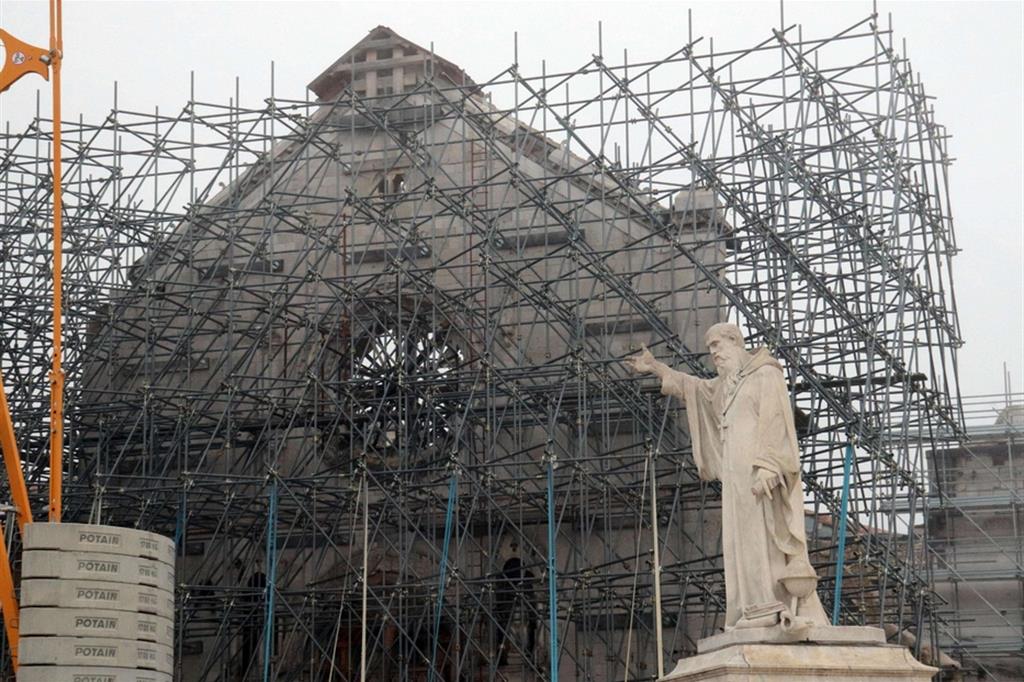 La basilica di San Benedetto a Norcia in attesa di essere restaurata dopo il terremoto di quattro anni fa