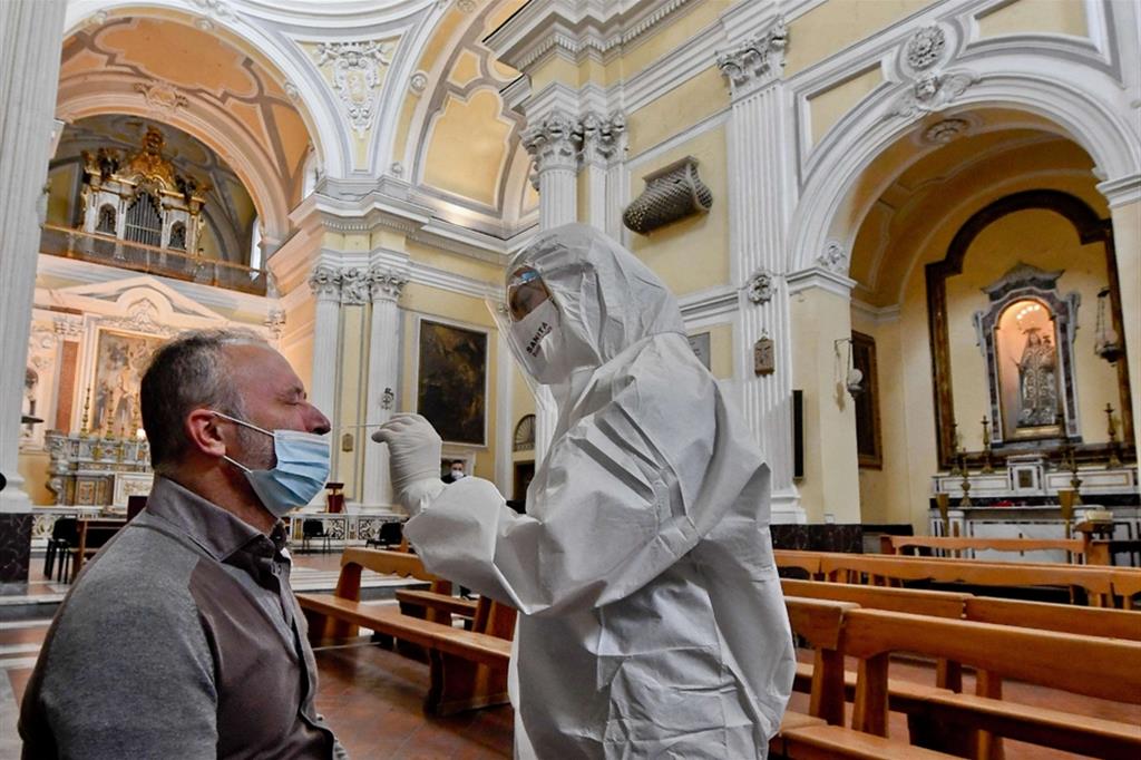 Tampone solidale nella Basilica di San Severo a Capodimonte