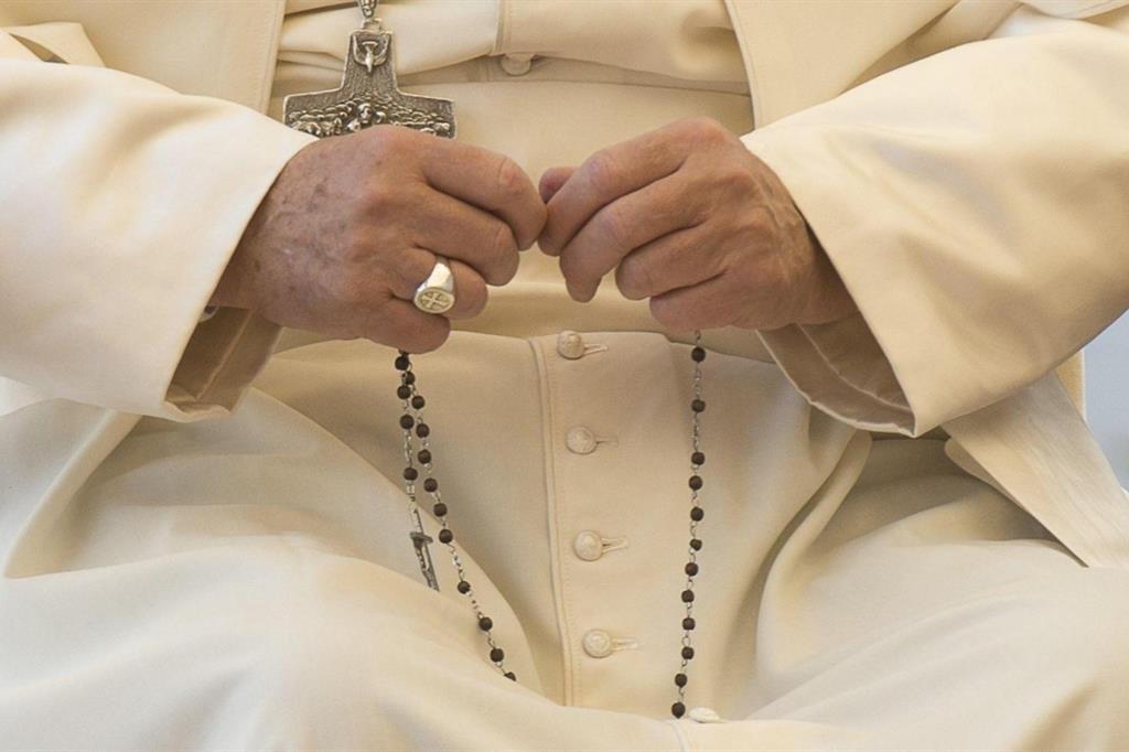 Papa: recitate il rosario a maggio in famiglia