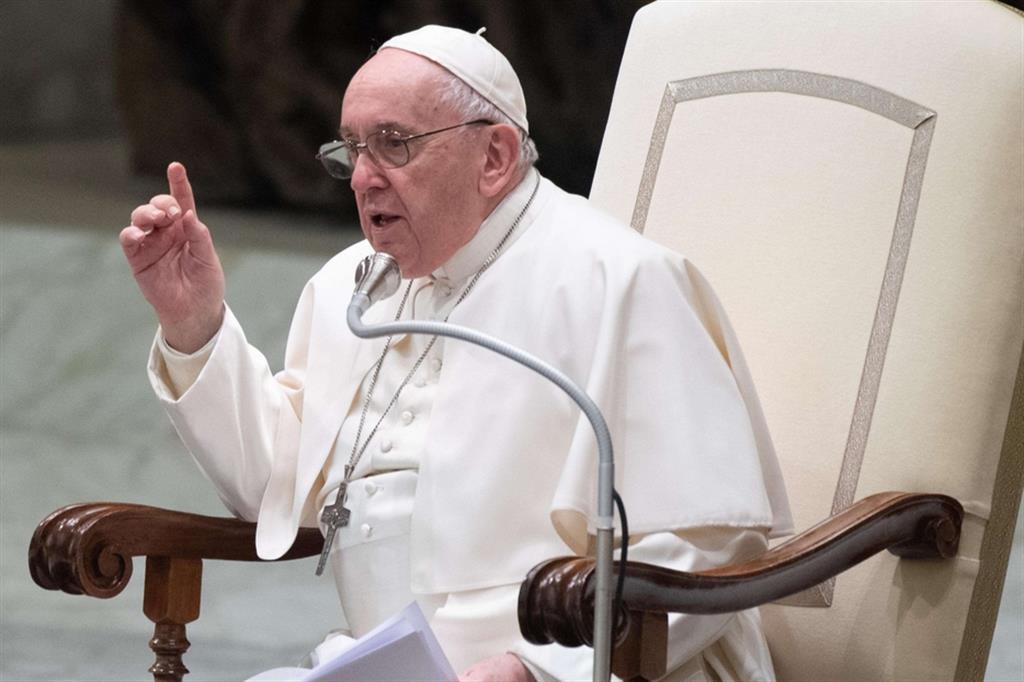 Il Papa: «San Giuseppe, uomo del silenzio». L'invito a pregare per Haiti