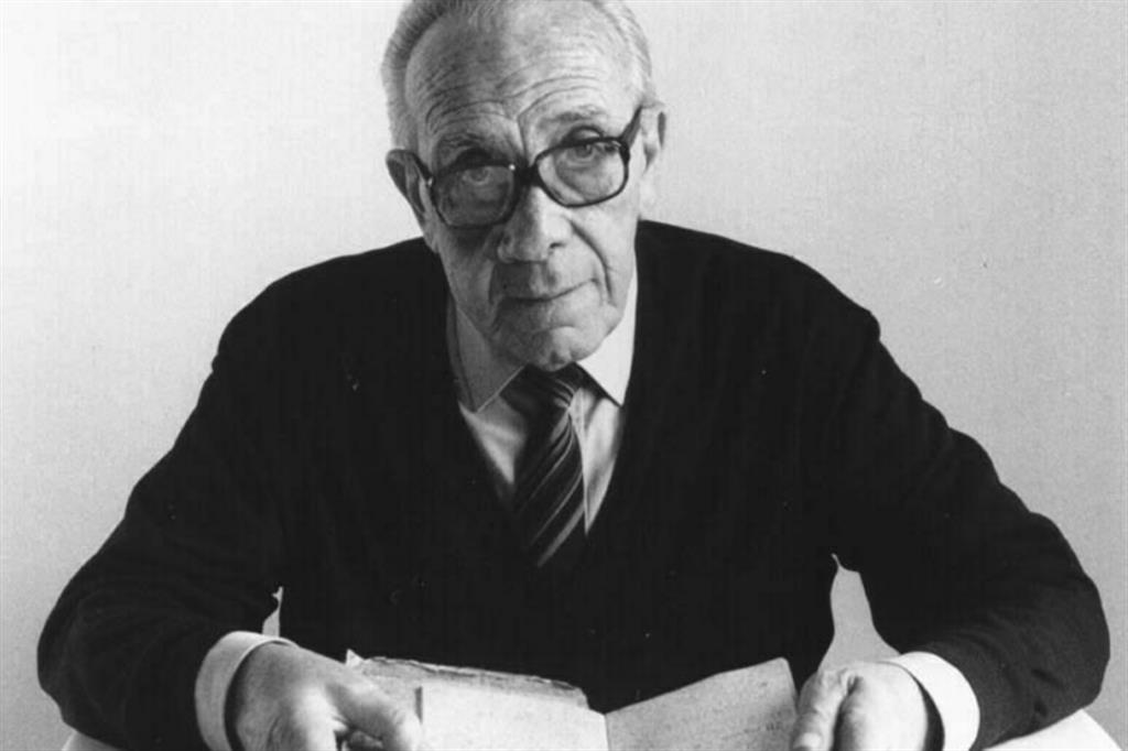 Lo scrittore Nuto Revelli  (1919-2004): Einaudi riporta in libreria  il suo  “Il prete  giusto”