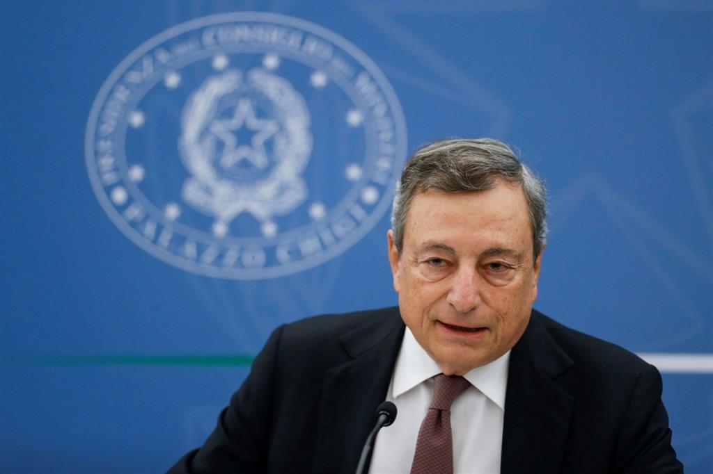 Il premier Mario Draghi in conferenza stampa