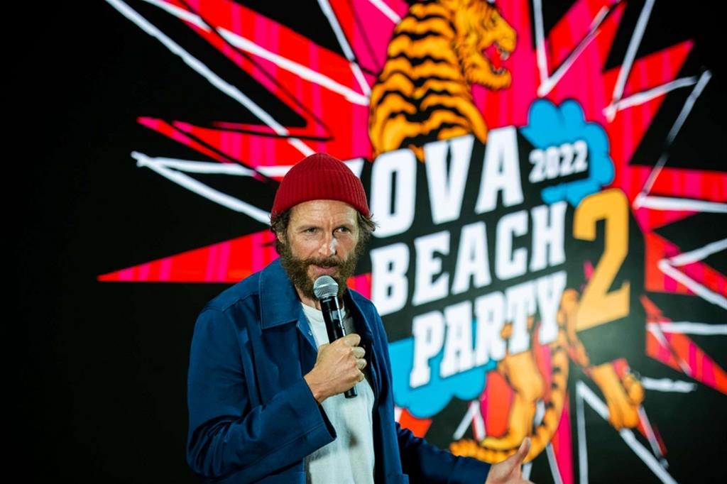 Jovanotti, 55 anni, oggi ha presentato a Milano il Jova Beach Party 2022