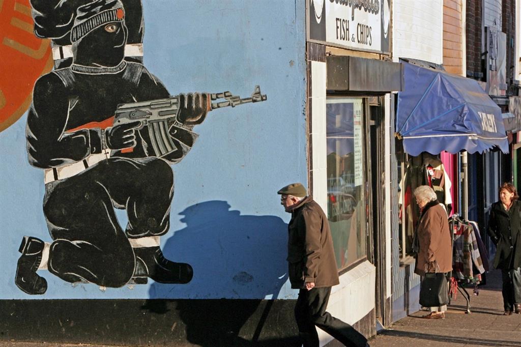 Un murale lealista a Shankill road, Belfast
