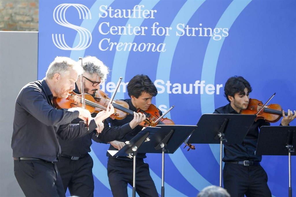 Maestri ed ex allievi fianco a fianco per l'inaugurazione a Cremona dello Stauffer Center for Strings