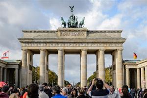 In Germania "numero morti drammatico" e in Austria torna il lockdown