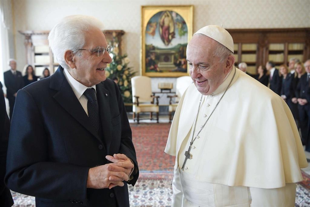 Papa Francesco e il presidente della Repubblica Sergio Mattarella
