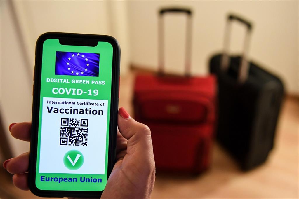 L'Ue: il Green Pass varrà 9 mesi per i viaggi in Europa