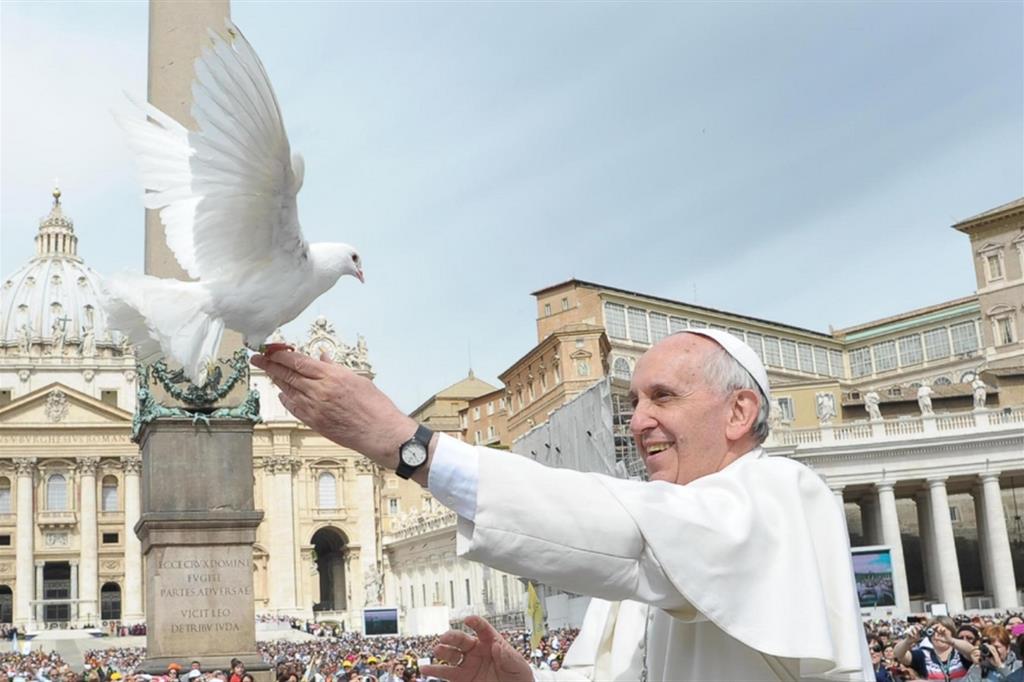 Papa Francesco: le tre vie per costruire la pace duratura