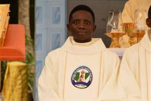 Tornava dalla Messa della vigilia di Natale: ucciso un sacerdote in Nigeria