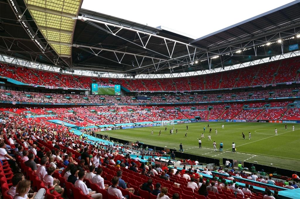 Lo stadio simbolo di Wembley, a Londra, mentre si gioca la partita Inghilterra-Croazia