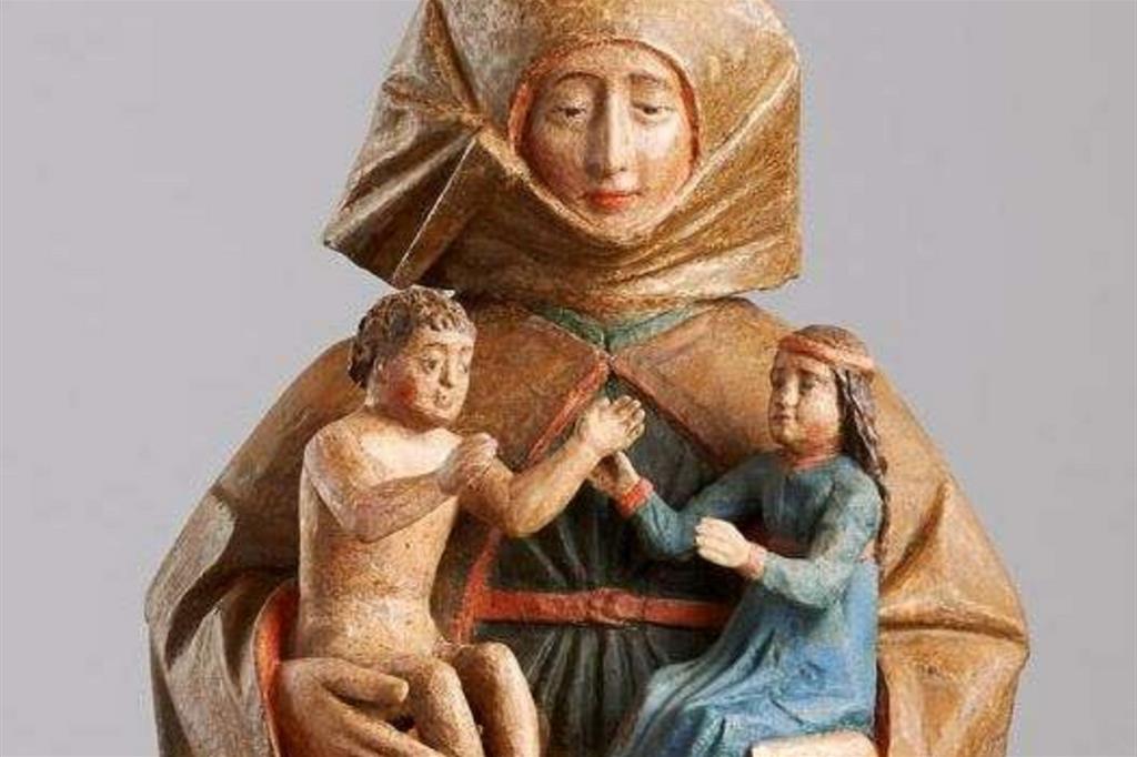 “Sant’Anna Metterza”, scultura di intagliatore tirolese (XV secolo)