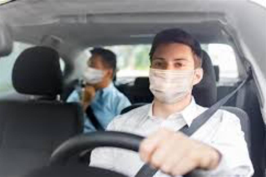 Covid in auto, ecco come ridurre i rischi di contagio