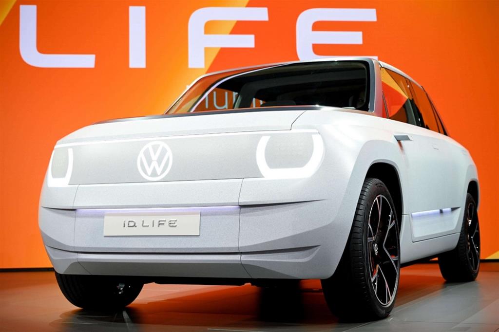 Volkswagen presenta l'elettrica da 20 mila euro