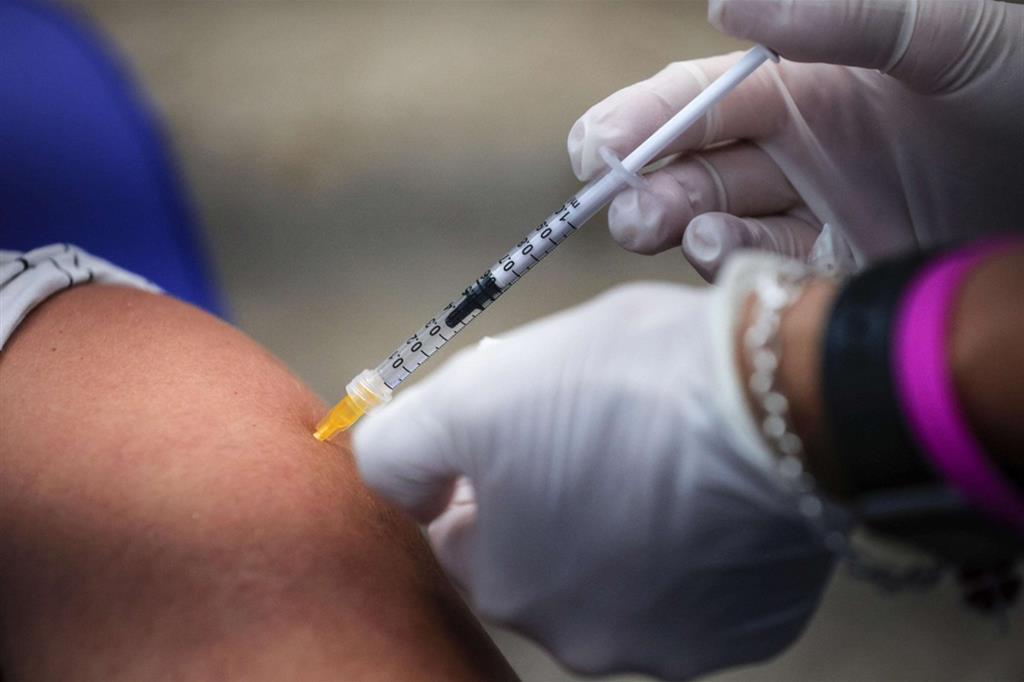 Vaccinazioni: si inizia con la terza dose