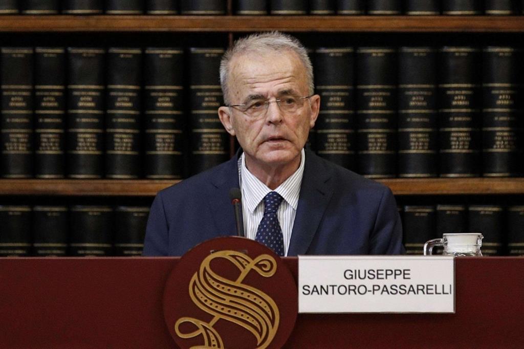 Il presidente dell'Autorità Garante per gli scioperi Giuseppe Santoro Passarelli