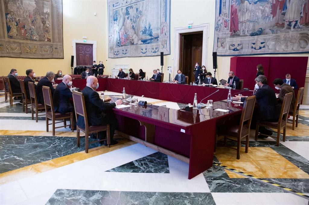 La Sala della Lupa a Montecitorio, dove si riunisce il tavolo sul programma di governo convocato dal presidente della Camera Roberto Fico