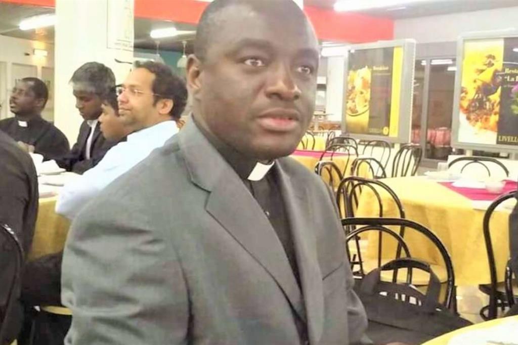 Il sacerdote rapito, padre Julius Agbortoko