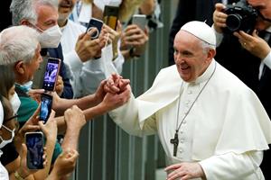 Il Papa alla Caritas: poveri, Vangelo e creatività le vie su cui camminare