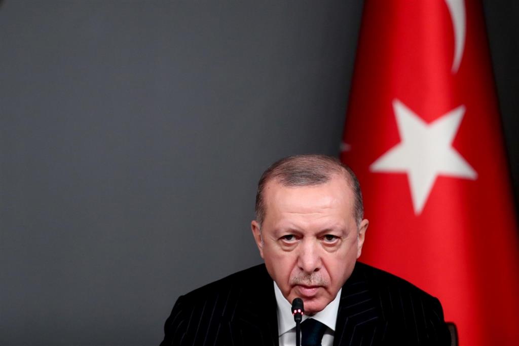 Il presidente turco Recep Tayyip Erdogan è in difficoltà