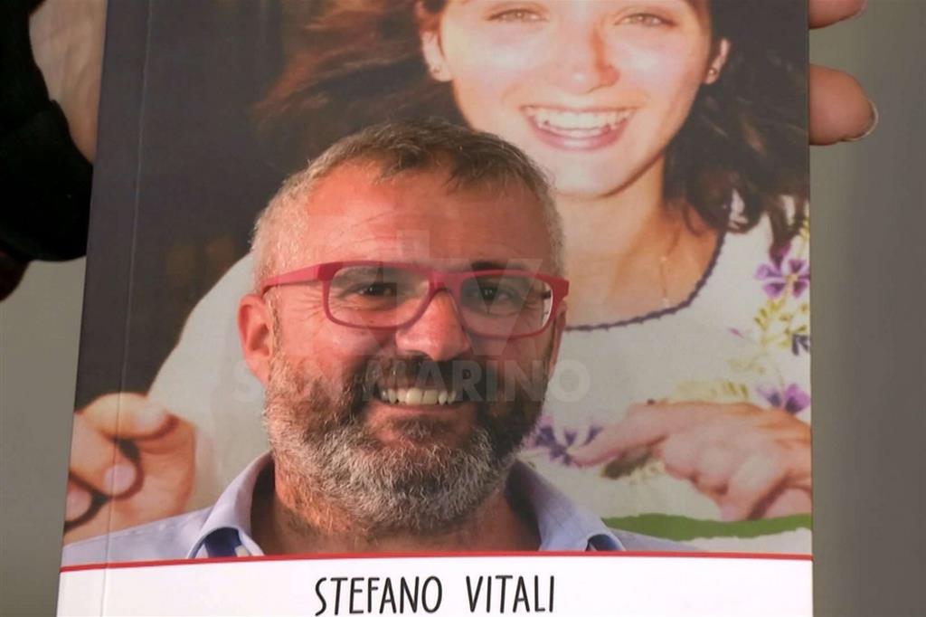 Stefano Vitali e Sandra Sabattini sulla copertina del libro