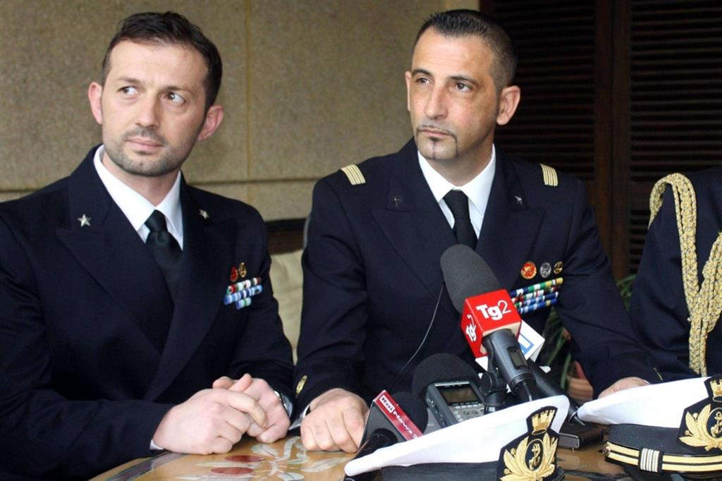 I fucilieri di Marina Massimiliano Latorre e Salvatore Girone  a New Delhi il 6 febbraio 2014