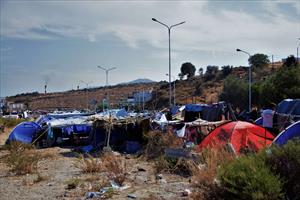 Grecia, respingimenti illegali e campi lager per i profughi. Appello alla Ue