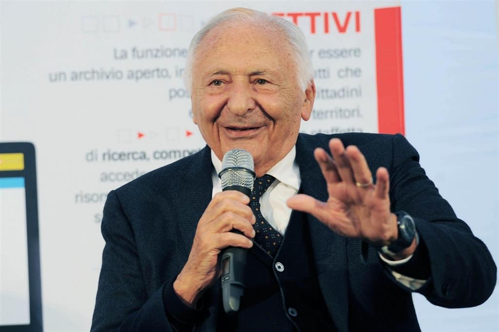 Giulio Rapetti, in arte Mogol, riceverà il 23 ottobre 2021 il Premio Tenco a Sanremo