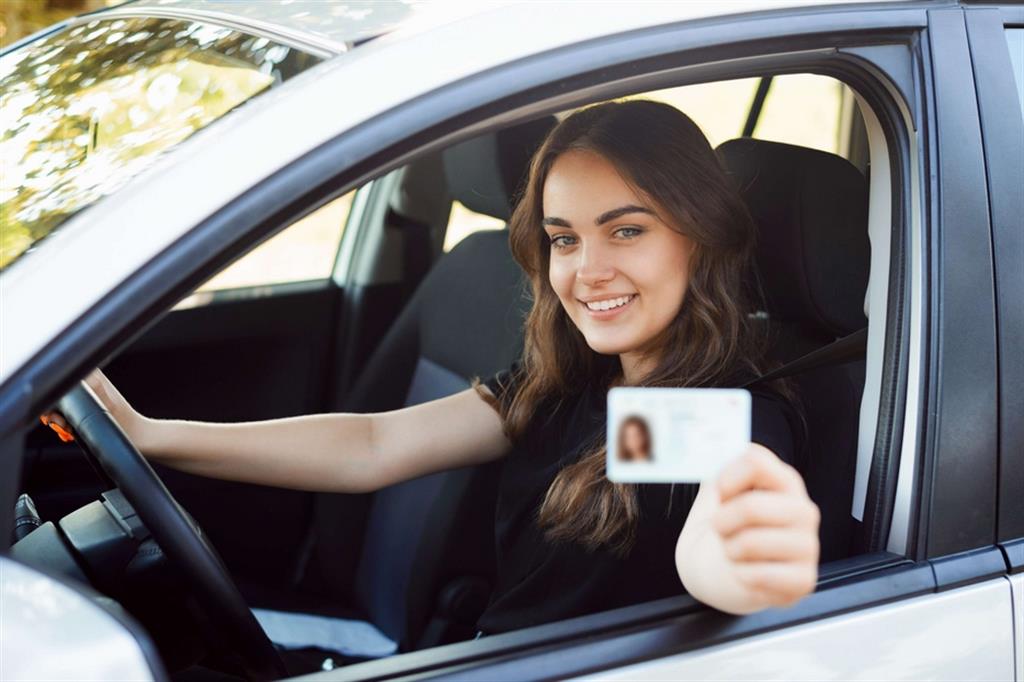 Patente di guida, prorogate le scadenze (e il 33% non passa l'esame)