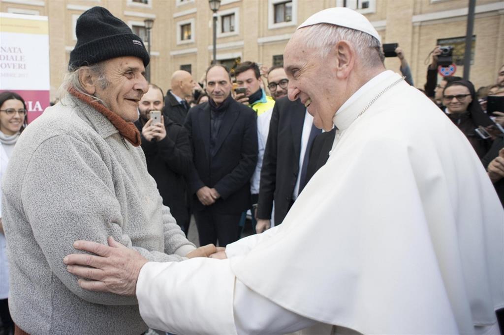 Il Papa ad Assisi con 500 poveri di tutta Europa / Il programma
