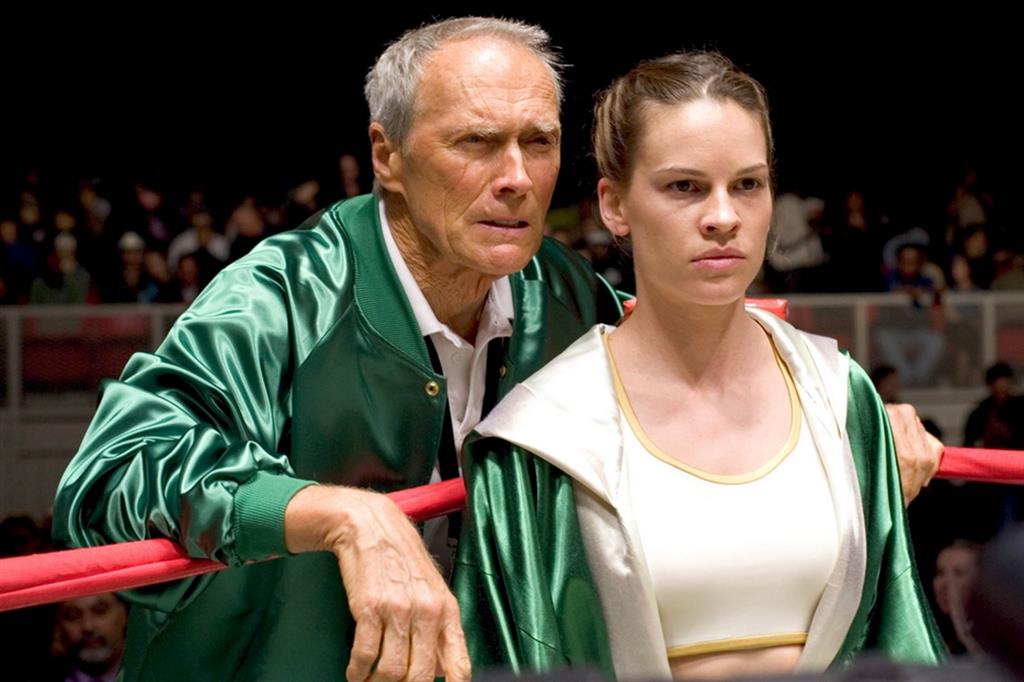 L’attore e regista americano Clint Eastwood con l’attrice Hilary Swank protagonisti del film “Million dollar baby”, vincitore di 4 premi Oscar nel 2005