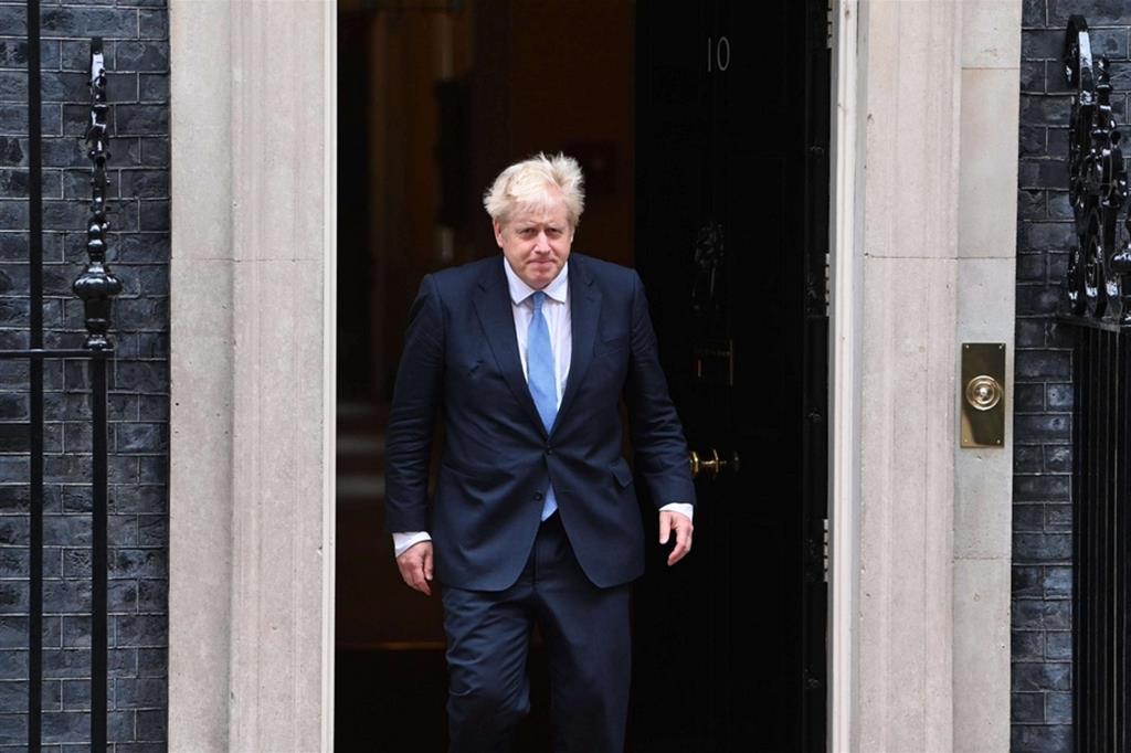 Il premier britannico Boris Johnson: il governo centrale è competente sull'emergenza sanitaria in Inghilterra